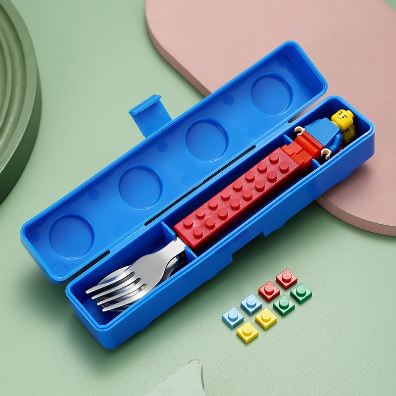 CONJUNTO DE TALHER DIVERTIDO EM FORMATO LEGO