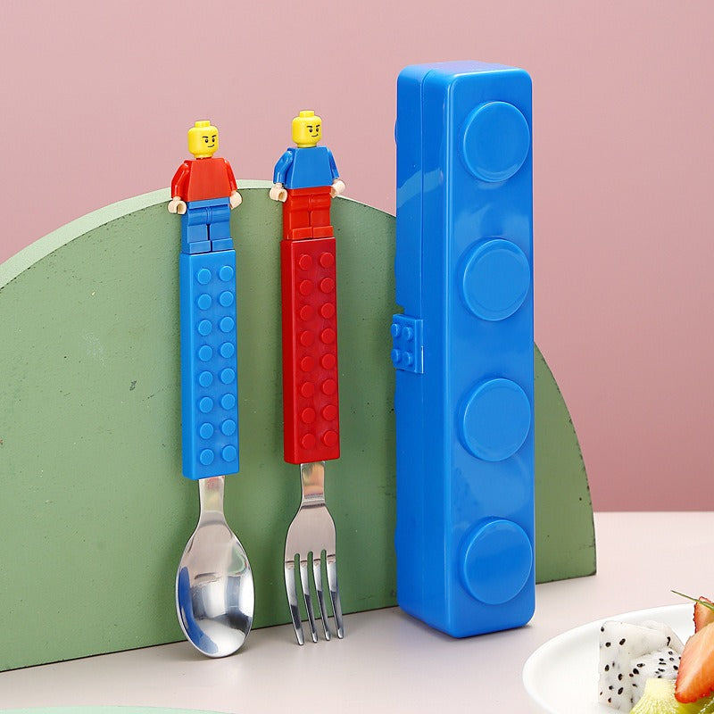 CONJUNTO DE TALHER DIVERTIDO EM FORMATO LEGO