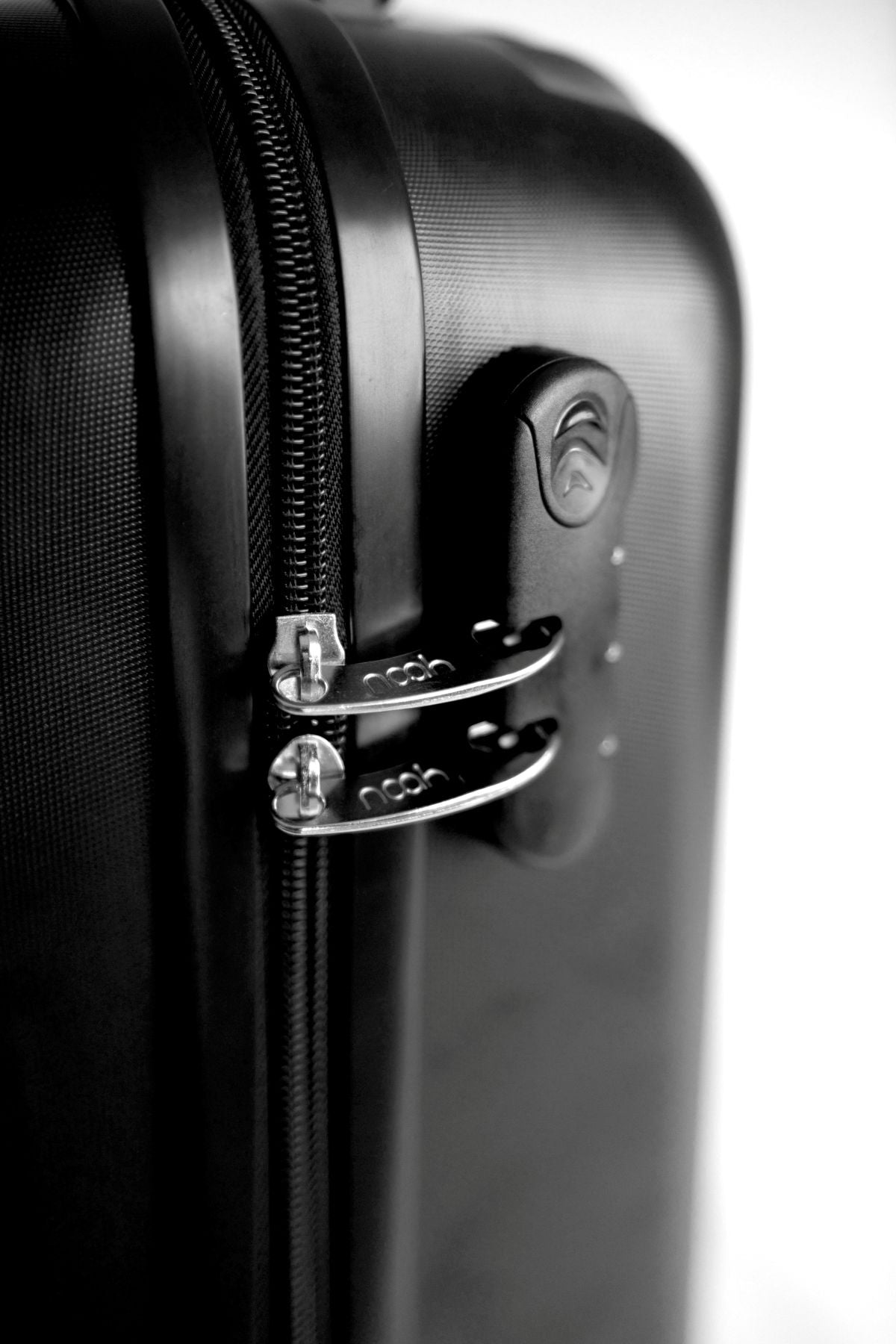 Mala de Bordo Floripa 20" Preta Noah - Leve, Resistente e Compacta