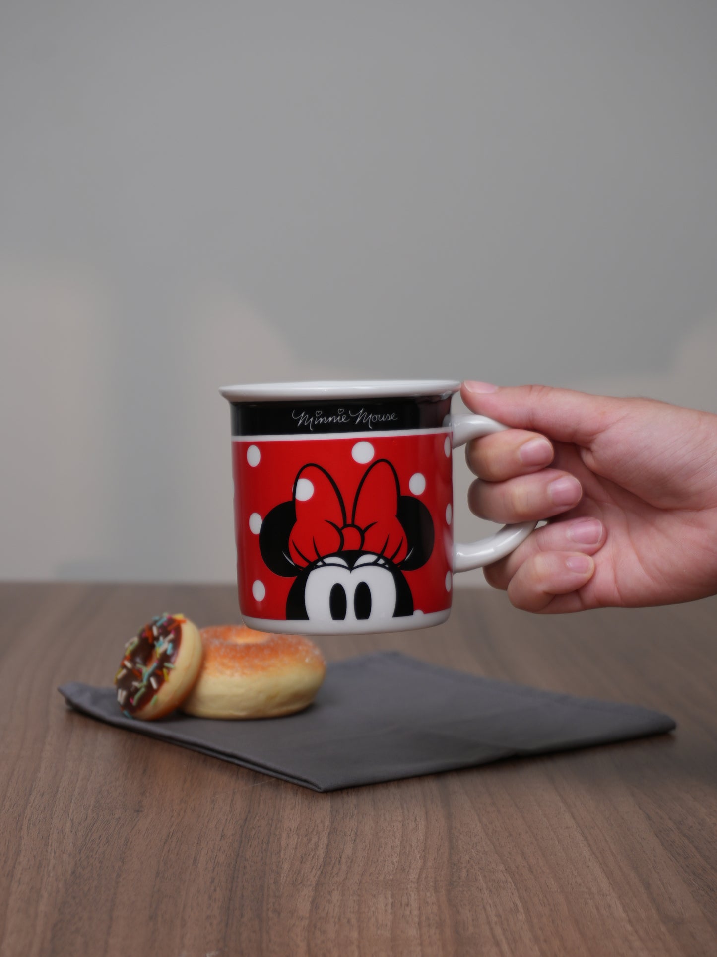 Caneca Porcelana Retrô Minnie 300ML - Licenciado Disney