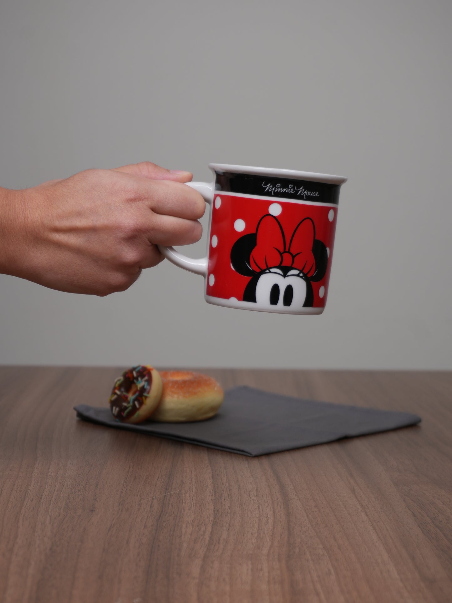 Caneca Porcelana Retrô Minnie 300ML - Licenciado Disney